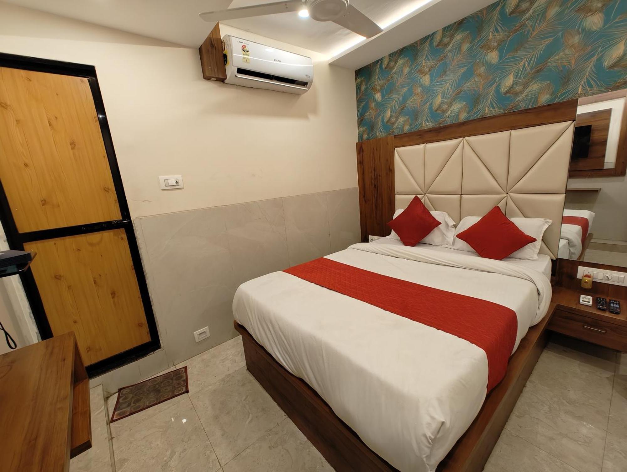 Dream Palace Residency - Near To Us Embassy Bkc Nocleg ze śniadaniem *